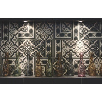 Florentine White border 20x20 (box of 1 m²)