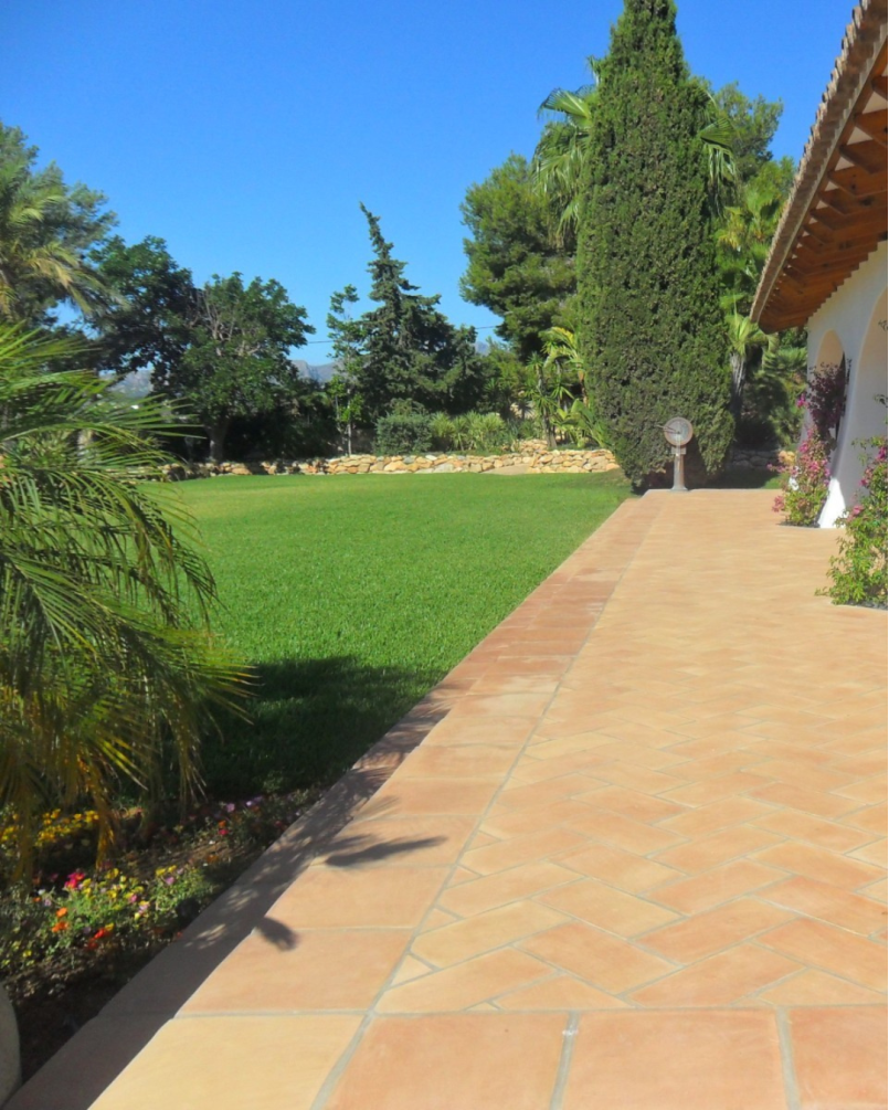 Handmade Natural Terracotta 18x37 (box of 0,26 m²)