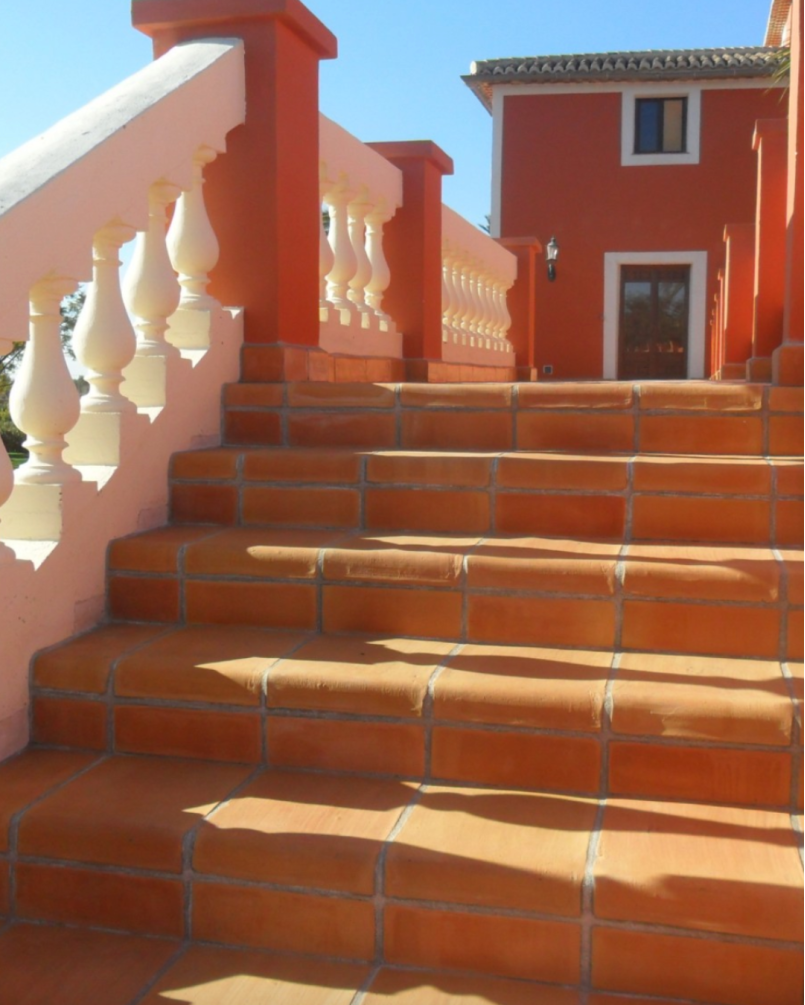 Step Handmade Natural Terracotta 30x34 (sold by the unit)
