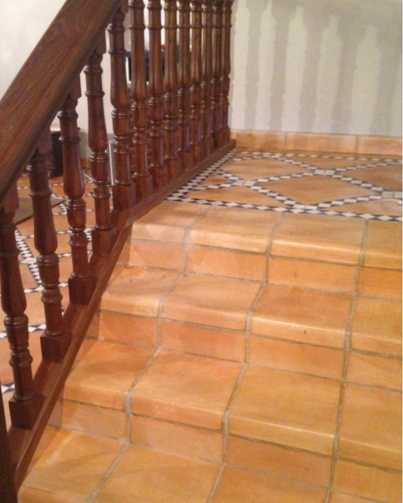 Step Handmade Natural Terracotta 30x34 (sold by the unit)